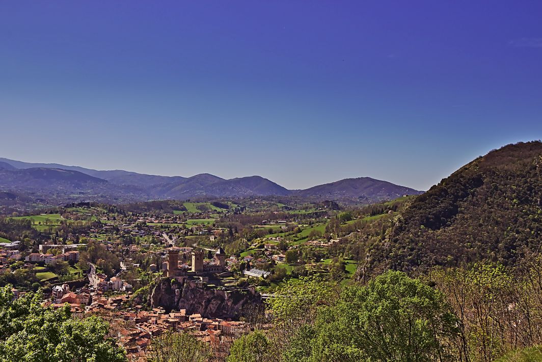 13b Sicht auf Foix