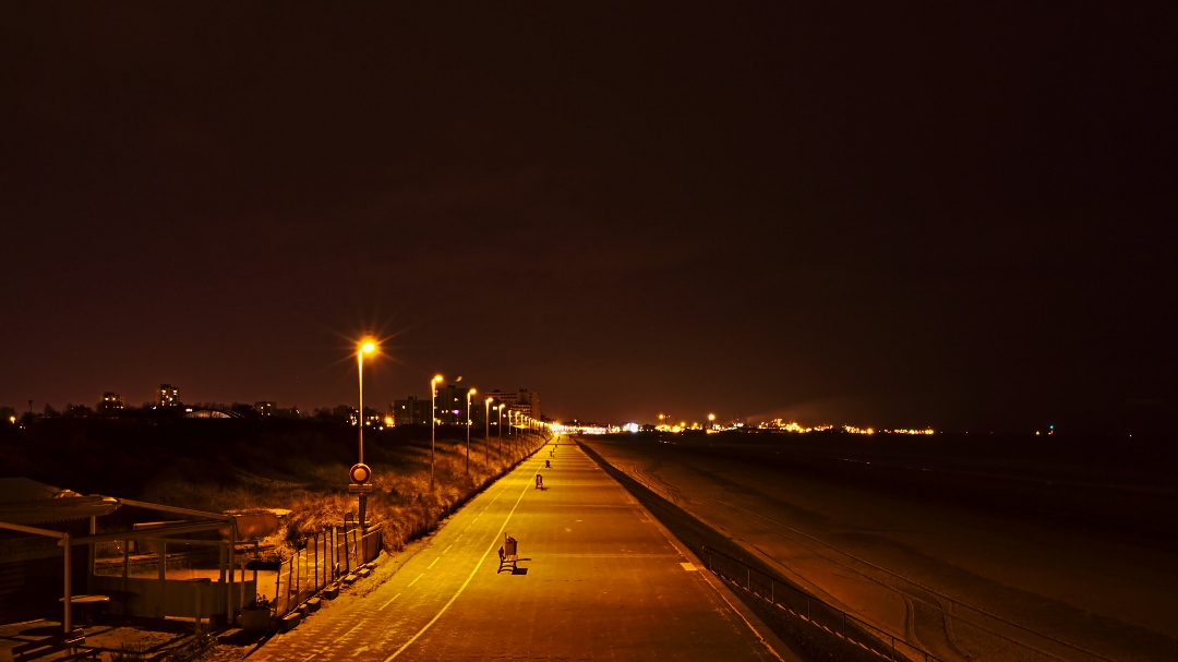 Featured image for “Fotosession in Dunkerque – Kopfüber in die Nacht”