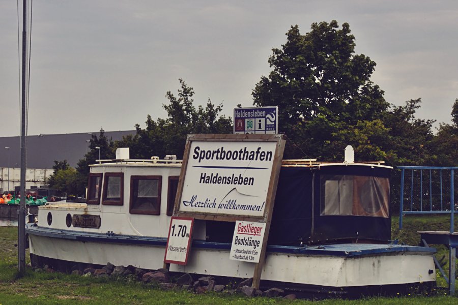 Sportboothafen Haldersleben Einfahrt